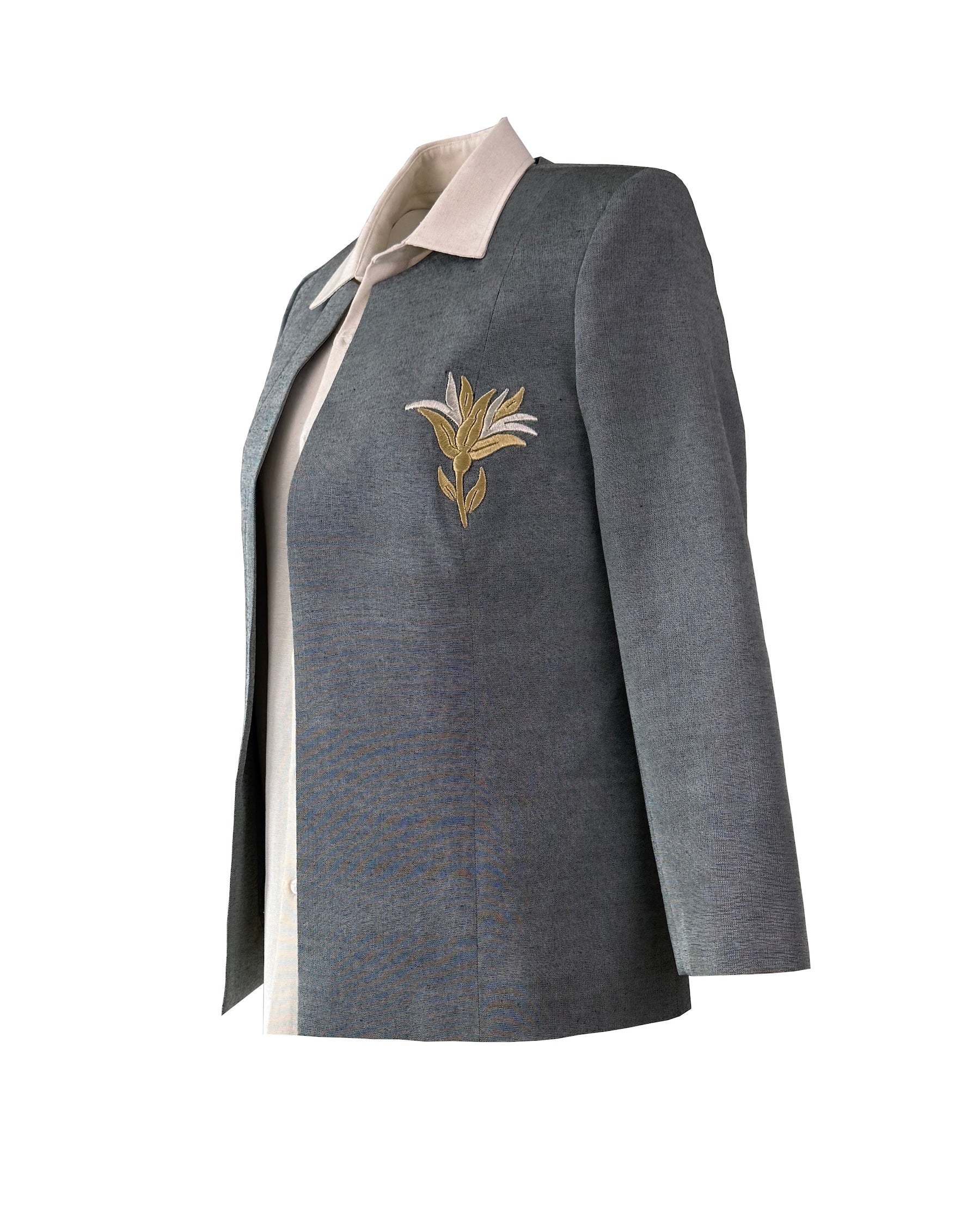 The Vianelle Collection — Silver Kutnu Jacket